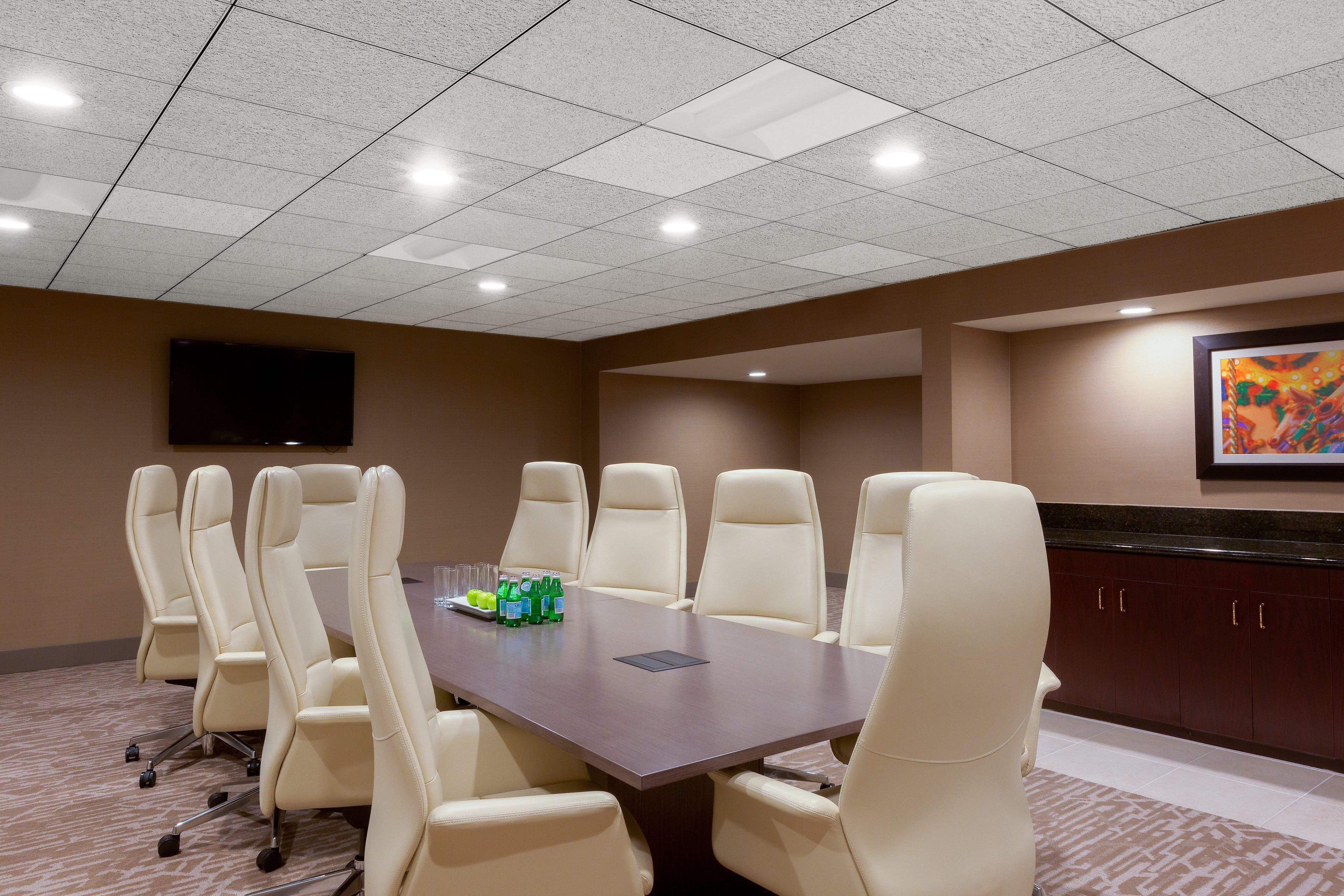 Holiday Inn La Mirada Buena Park By Ihg Exterior photo