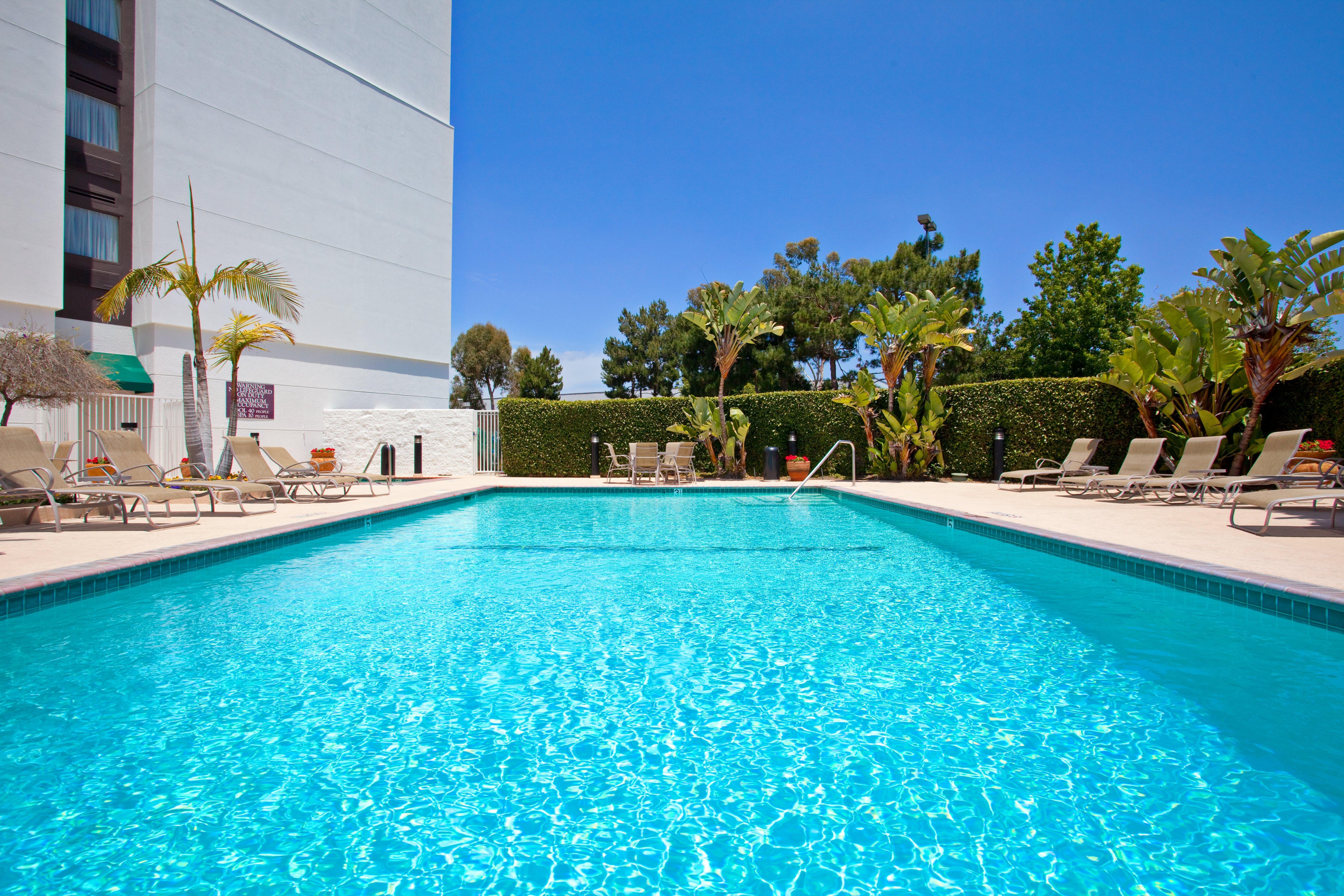Holiday Inn La Mirada Buena Park By Ihg Exterior photo