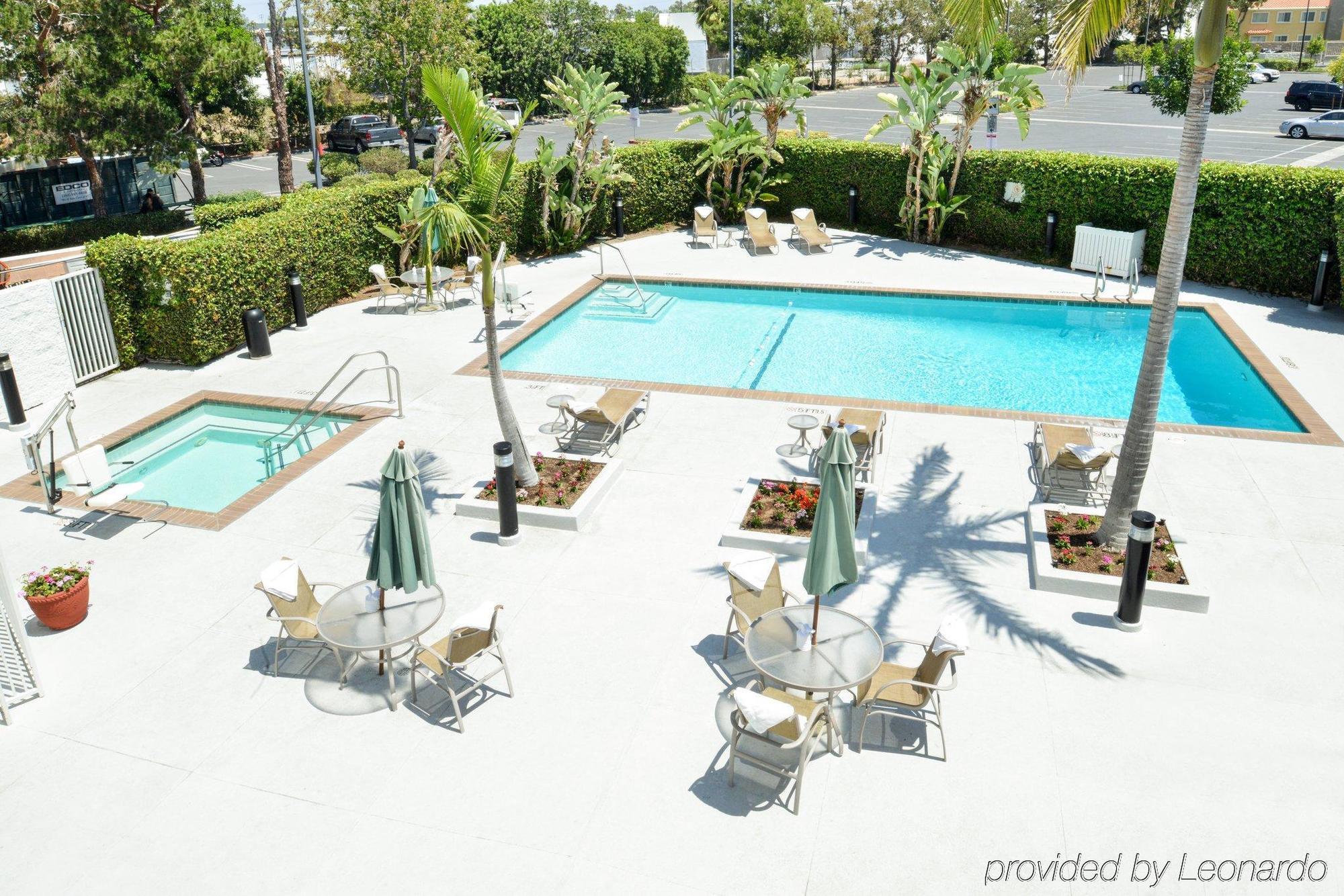 Holiday Inn La Mirada Buena Park By Ihg Exterior photo