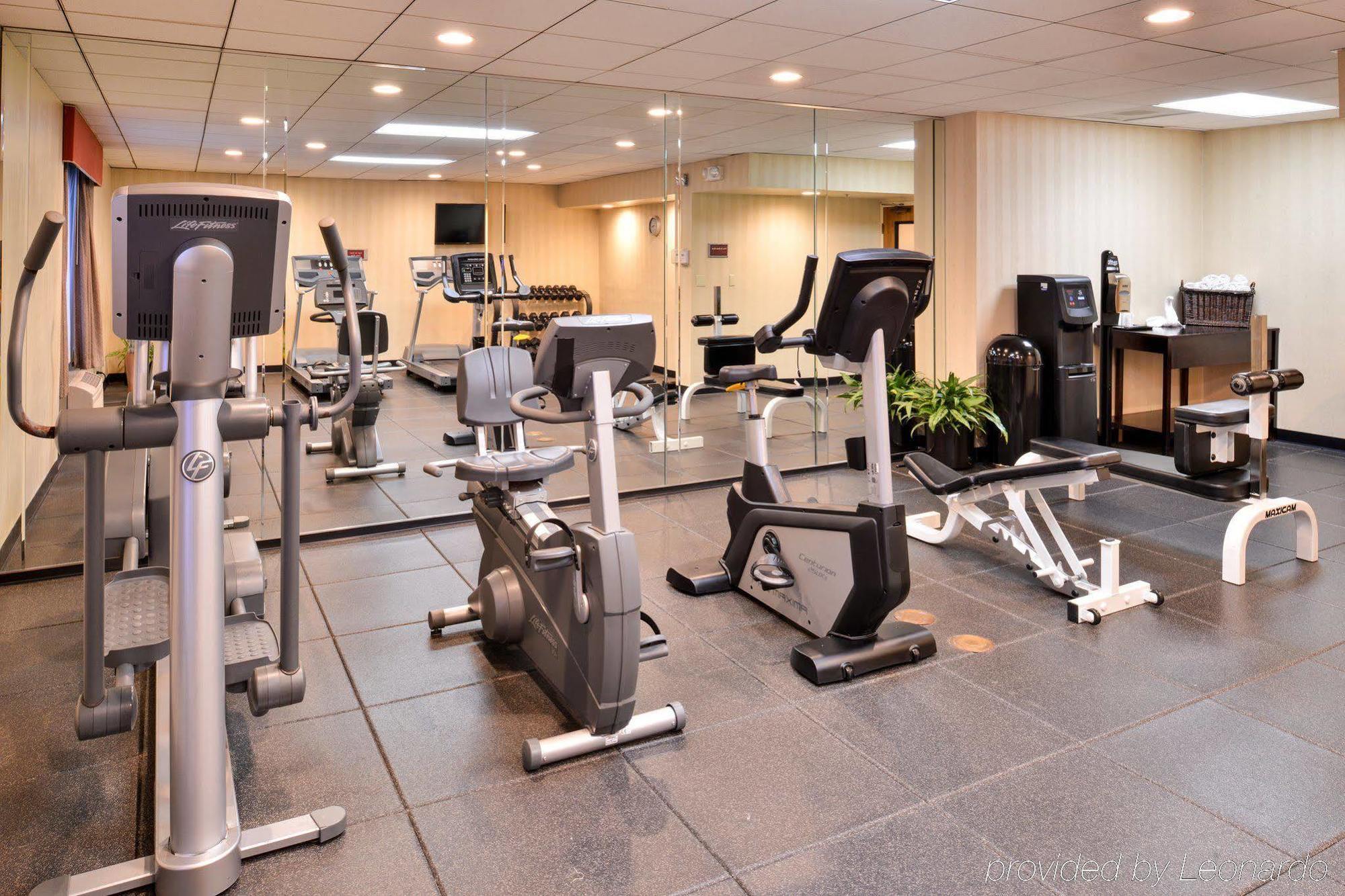 Holiday Inn La Mirada Buena Park By Ihg Exterior photo