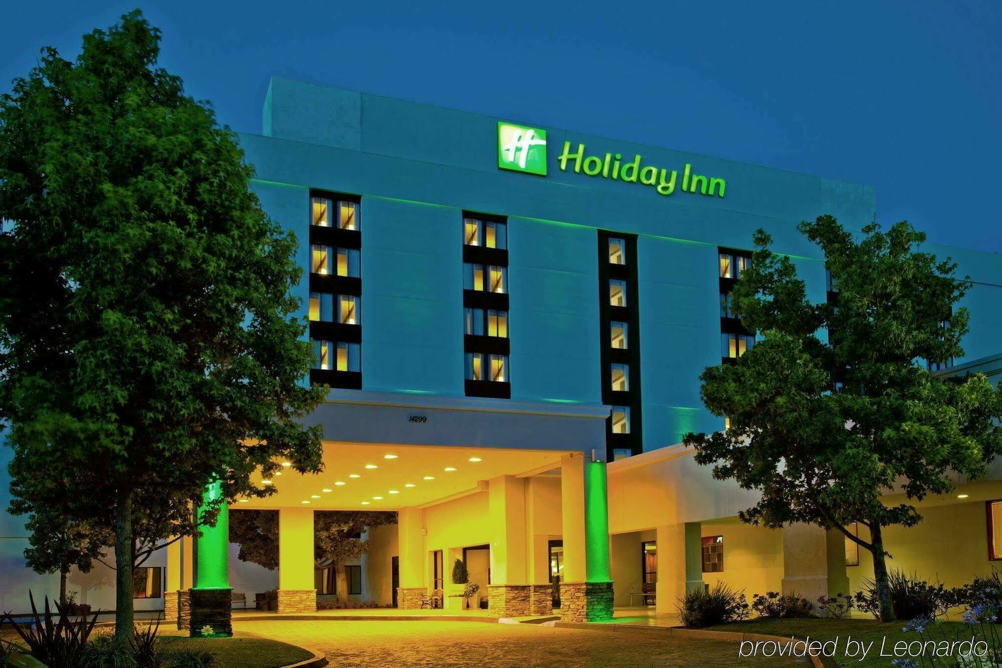 Holiday Inn La Mirada Buena Park By Ihg Exterior photo